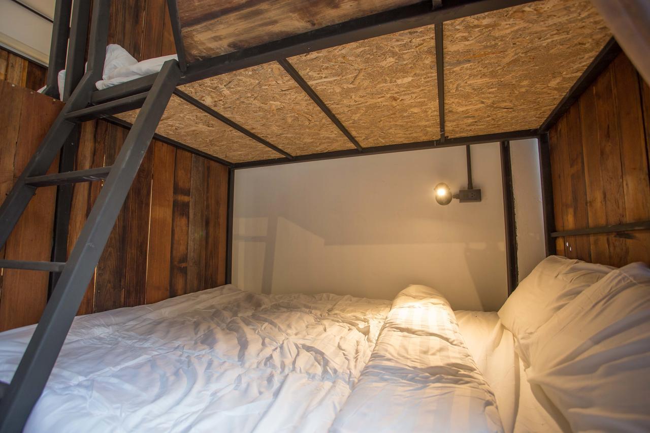 Sleep With You - Hatch Co-Living And Co-Working Space 치앙마이 외부 사진