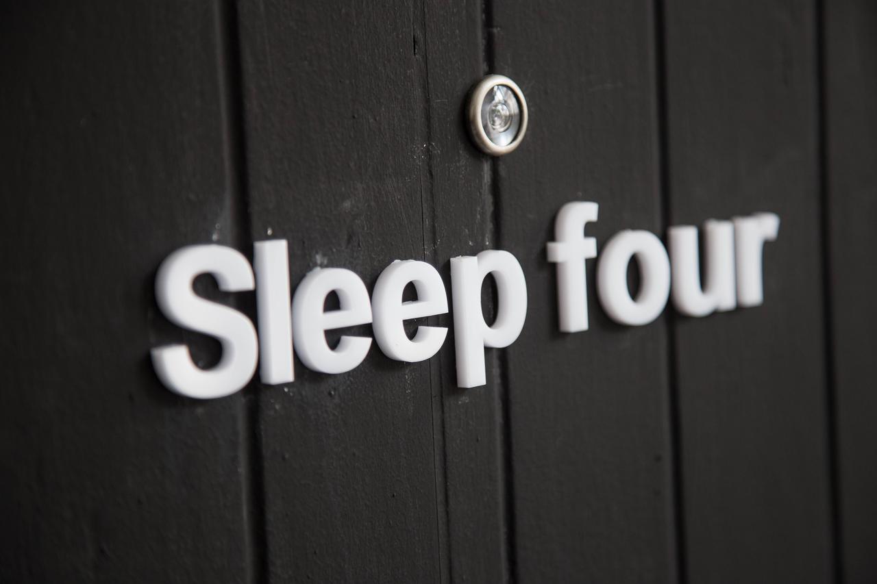 Sleep With You - Hatch Co-Living And Co-Working Space 치앙마이 외부 사진