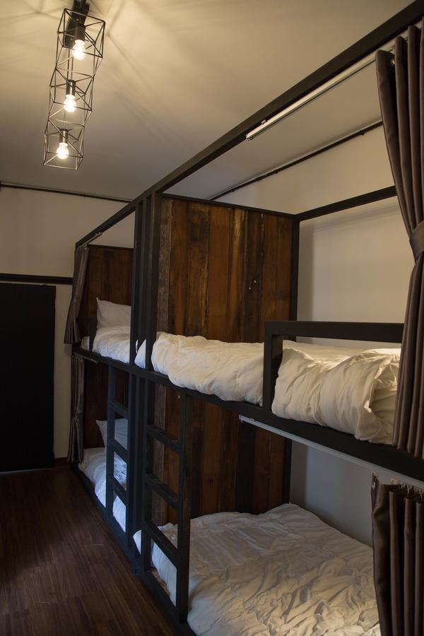 Sleep With You - Hatch Co-Living And Co-Working Space 치앙마이 외부 사진