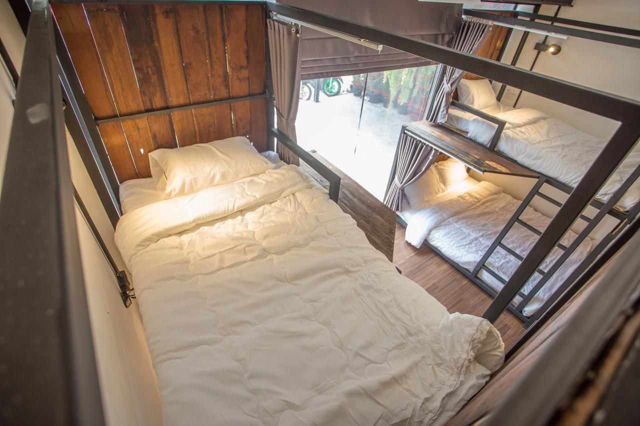 Sleep With You - Hatch Co-Living And Co-Working Space 치앙마이 외부 사진
