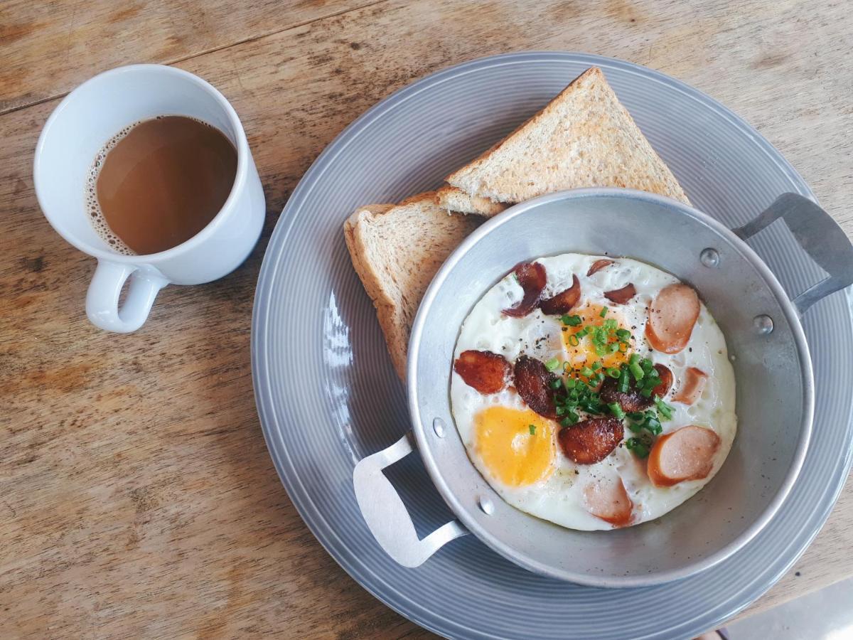 Sleep With You - Hatch Co-Living And Co-Working Space 치앙마이 외부 사진