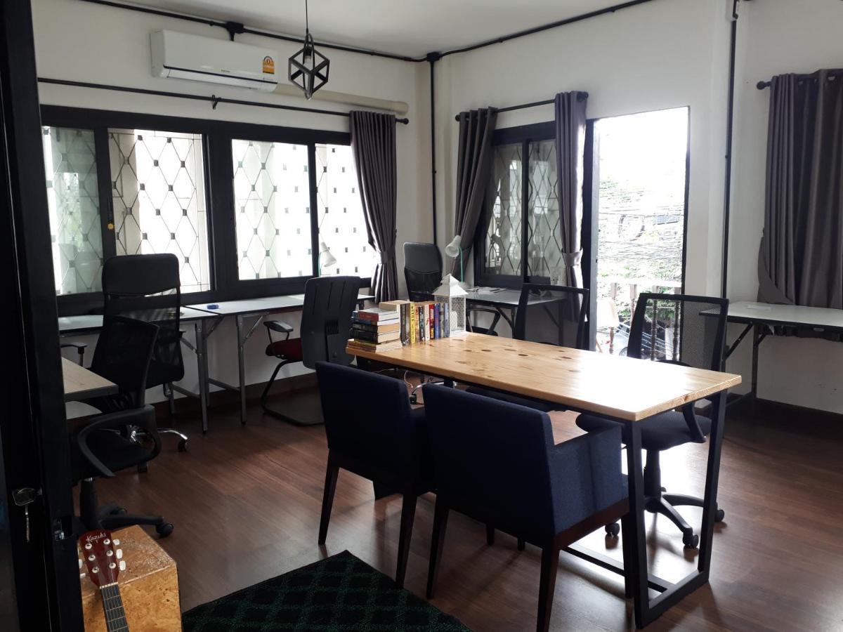 Sleep With You - Hatch Co-Living And Co-Working Space 치앙마이 외부 사진